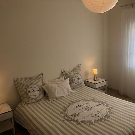 Spacieuse Chambre Du Rucher Naturaile มงตาญัค ภายนอก รูปภาพ