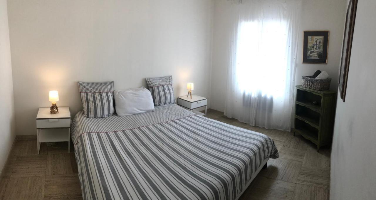 Spacieuse Chambre Du Rucher Naturaile มงตาญัค ภายนอก รูปภาพ